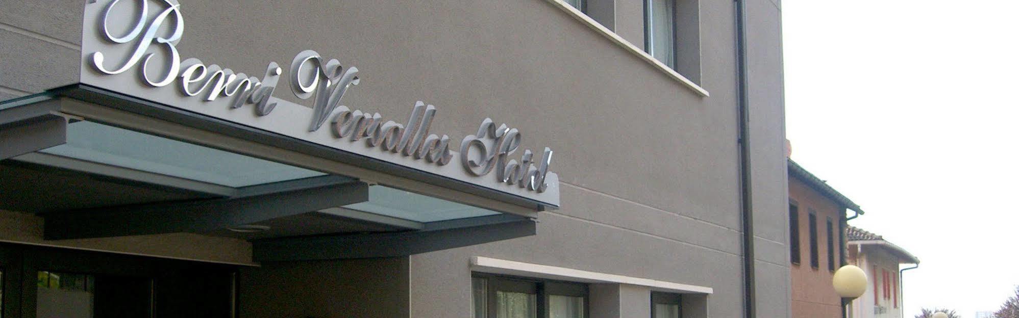 Rentería Hotel Berri Versalles מראה חיצוני תמונה